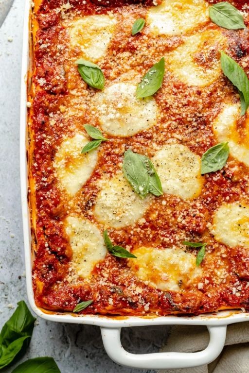 Lowfat Lasagna with Light Mozzarella and Fresh Basil