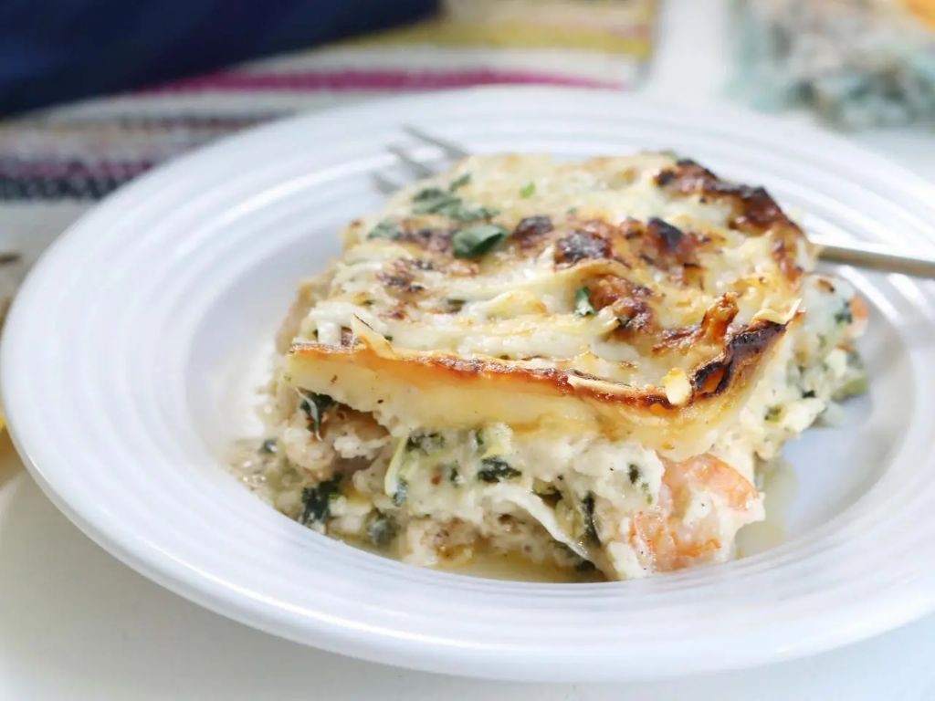 Lowfat Seafood Lasagna with Shrimp and White Wine Sauce