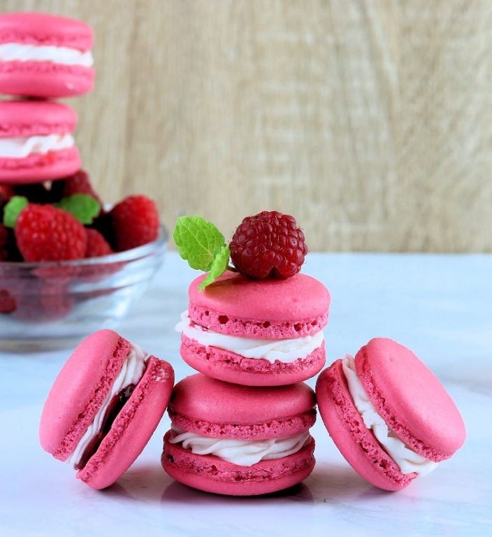 Macarons with Raspberry Filling