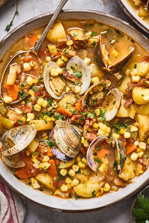 Manhattan Clam Chowder with Fresh Corn and Potatoes