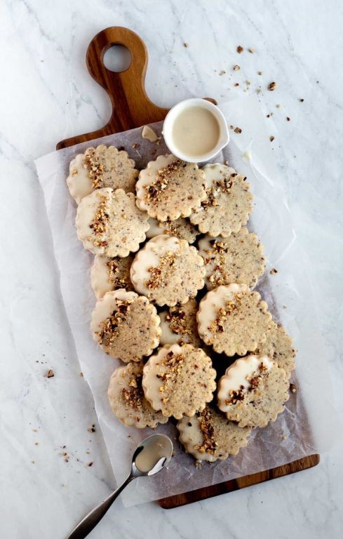 Maple Pecan Butter Cookies