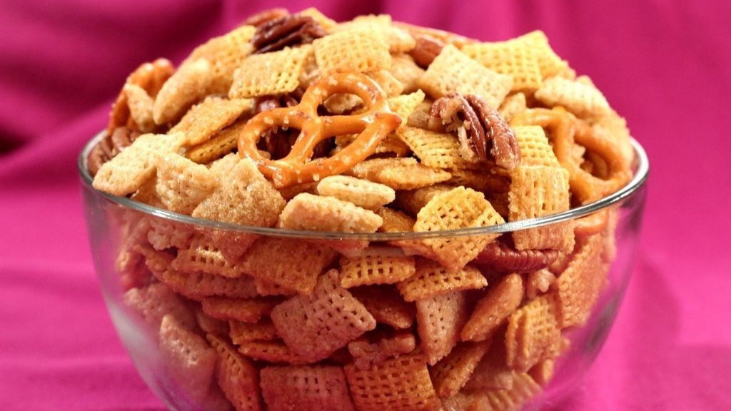 Maple Pecan Holiday Chex Mix