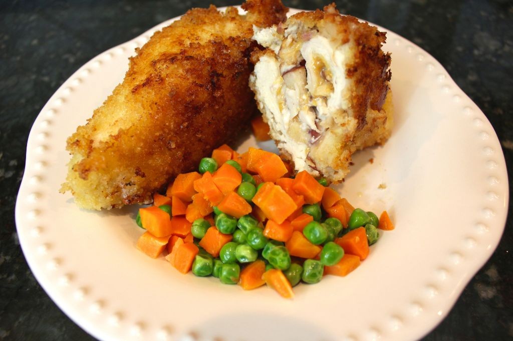 McIntosh Apple and Cheddar Stuffed Chicken
