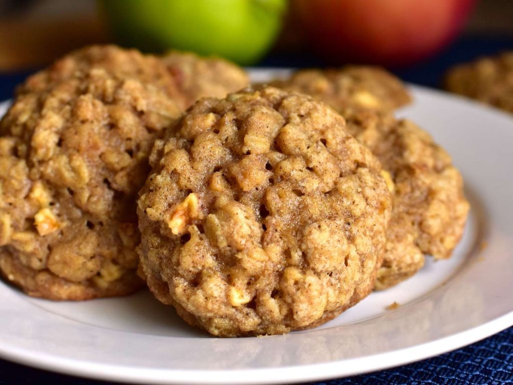Oatmeal Apple Cookies