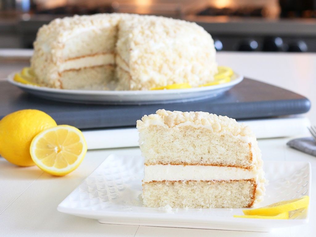 Olive Garden Lemon Yogurt Cake