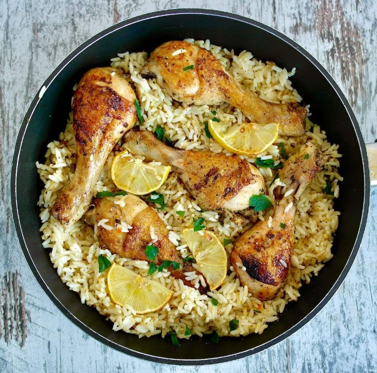 One-Pot Mediterranean Chicken and Rice
