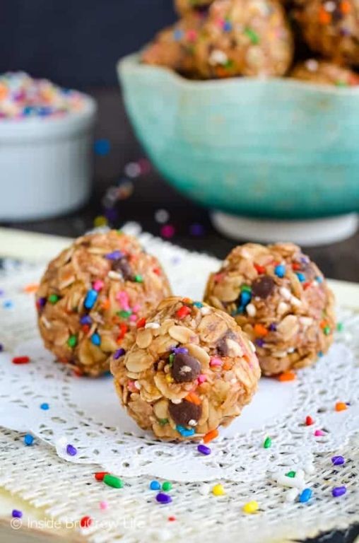 Peanut Butter Granola Balls