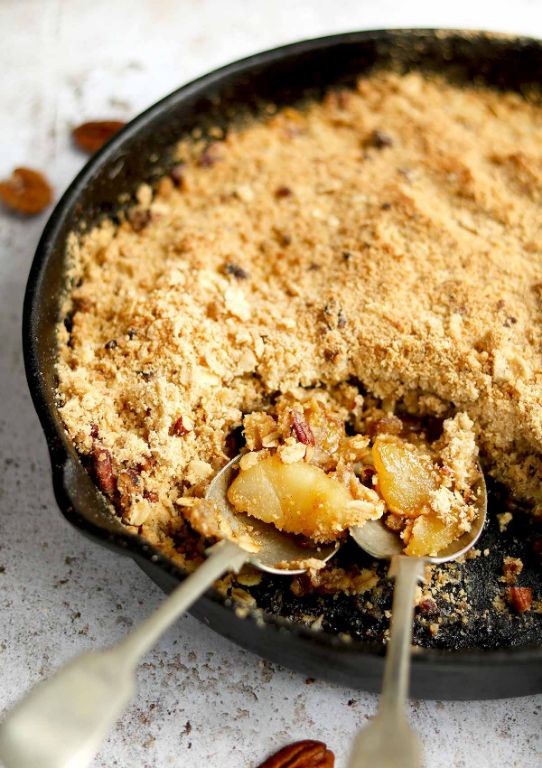 Pear and Ginger Crumble