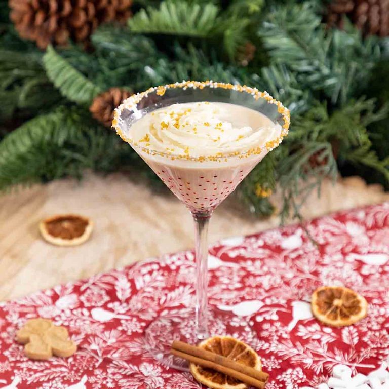 Peppermint Gingerbread Martini