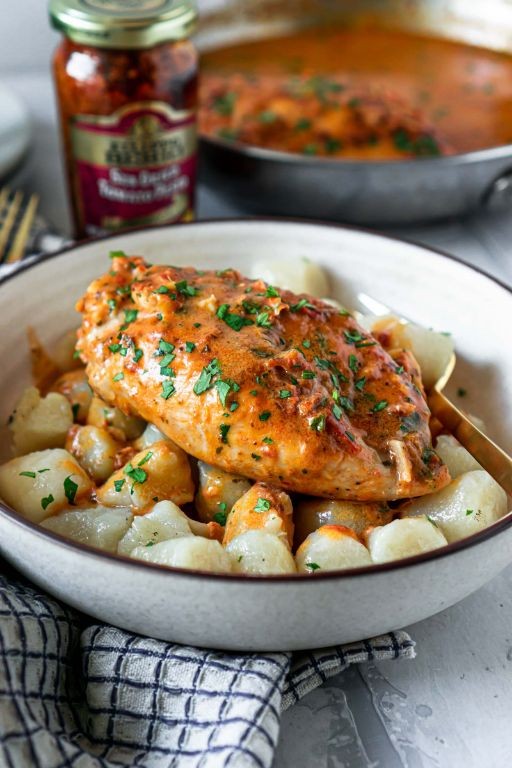 Pesto and Sun-Dried Tomato Chicken Marinade