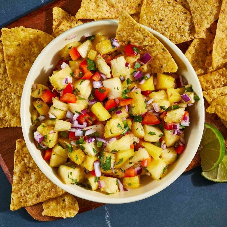 Pineapple Salsa with Tortilla Chips