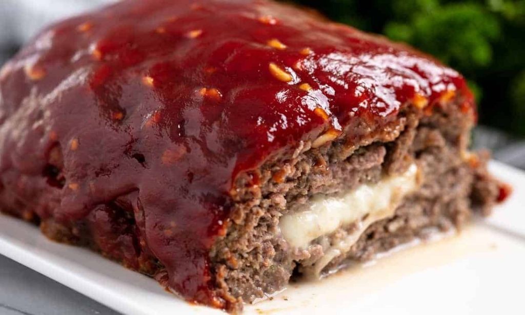 Prego Mozzarella-Stuffed Meatloaf