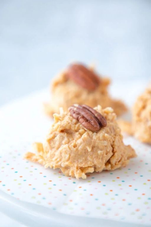 Pumpkin Spice Haystacks