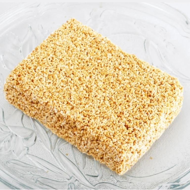 Rajgira Chikki with Peanuts