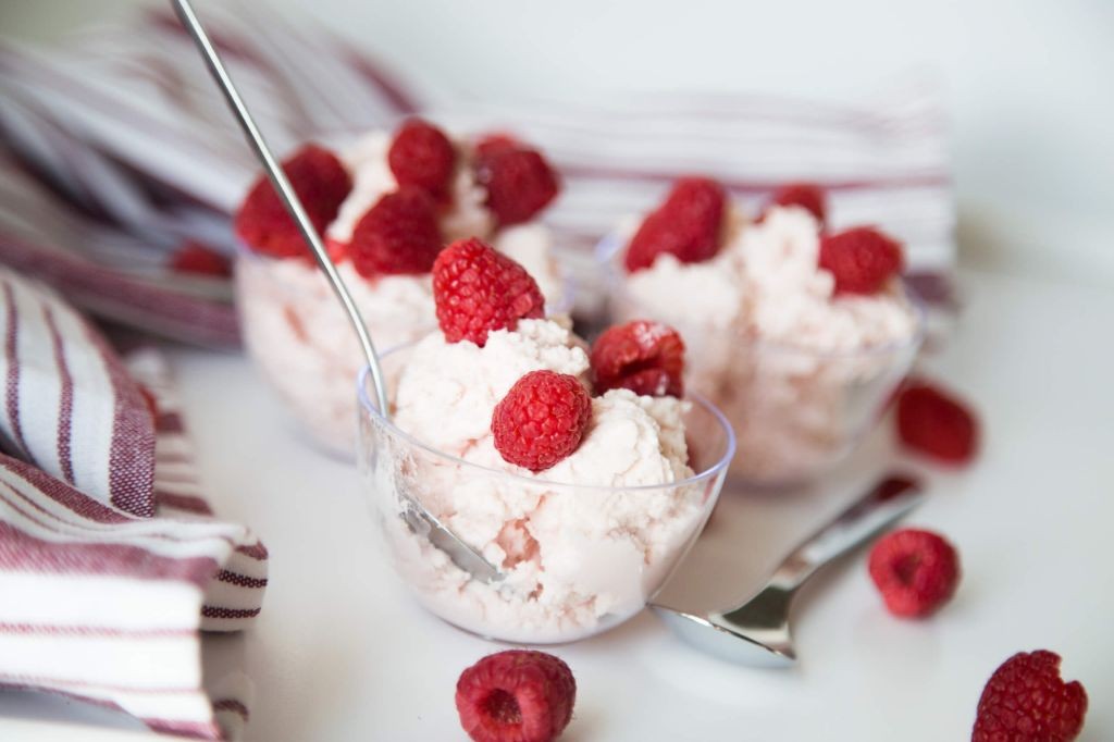 Raspberry White Chocolate Keto Chow Pudding