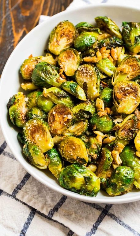 Roasted Brussels Sprouts with Garlic