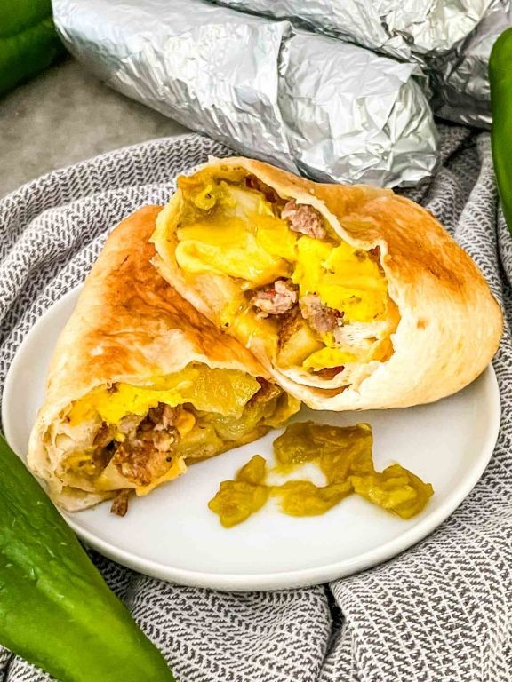 Roasted Hatch Chile and Bacon Breakfast Burritos