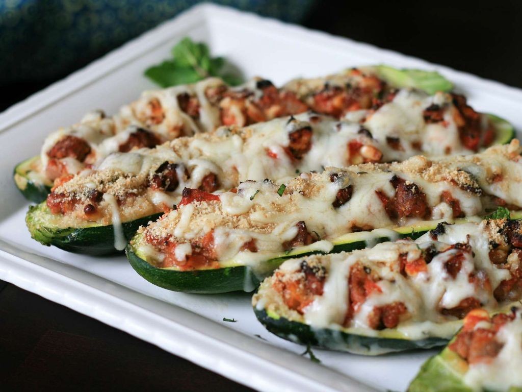 Simple Mediterranean Stuffed Zucchini