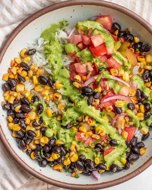 Spicy Jasmine Rice and Black Bean Bowl