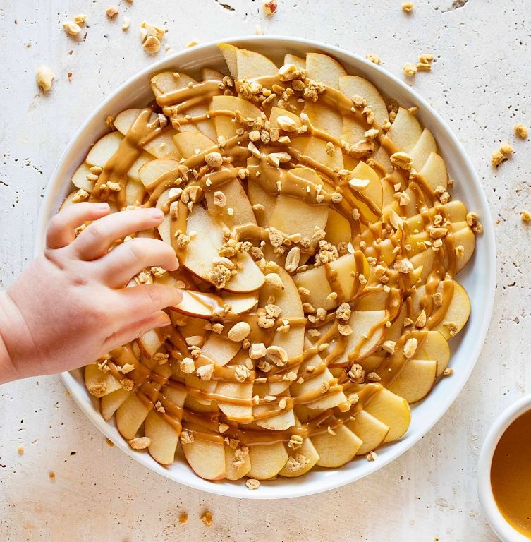 Toca Boca Apple Nachos with Peanut Butter