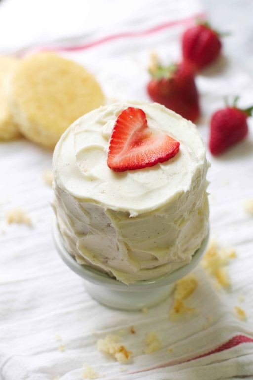 Vanilla Bean Mini Layer Cakes