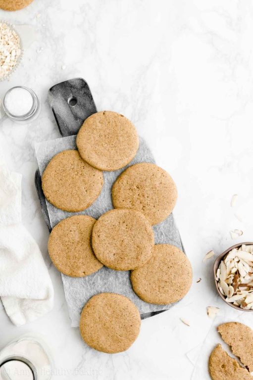 Vanilla-glucose almond butter cookies