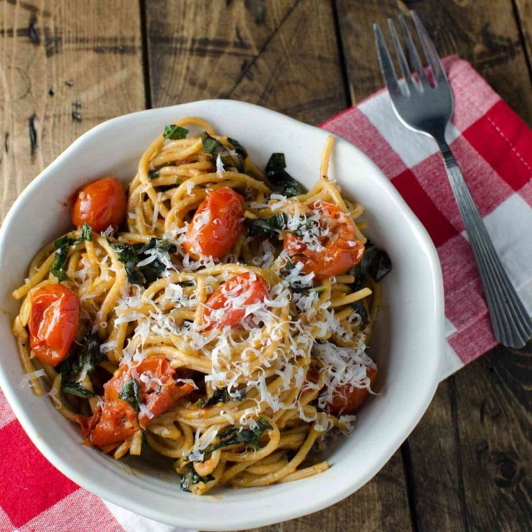 Whole Wheat Pasta with Tomato and Basil