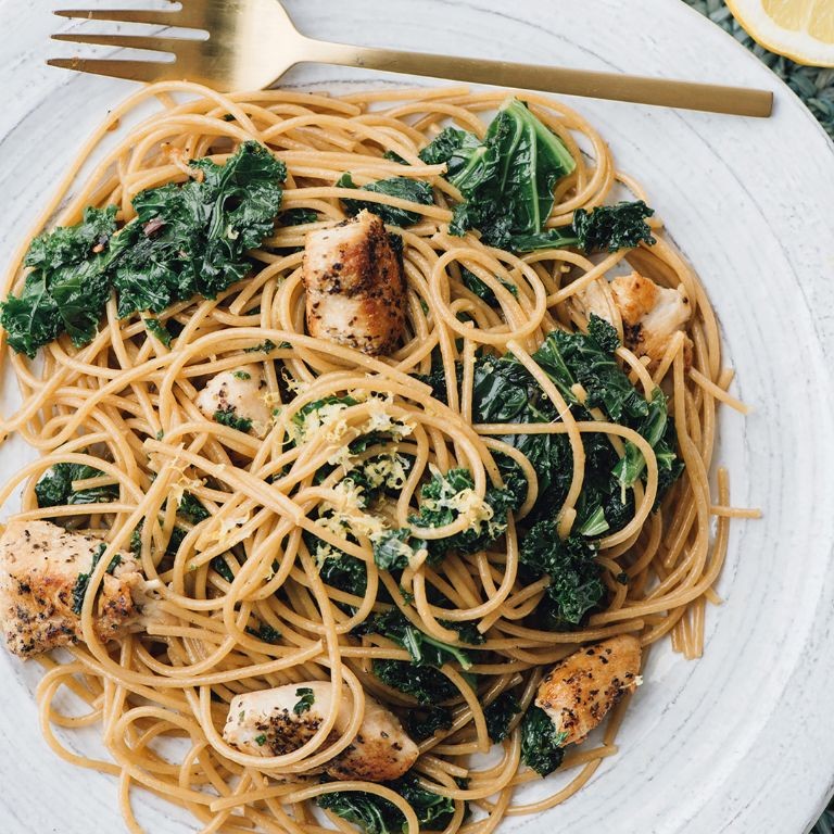Whole Wheat Spaghetti with Garlicky Kale and Lemon